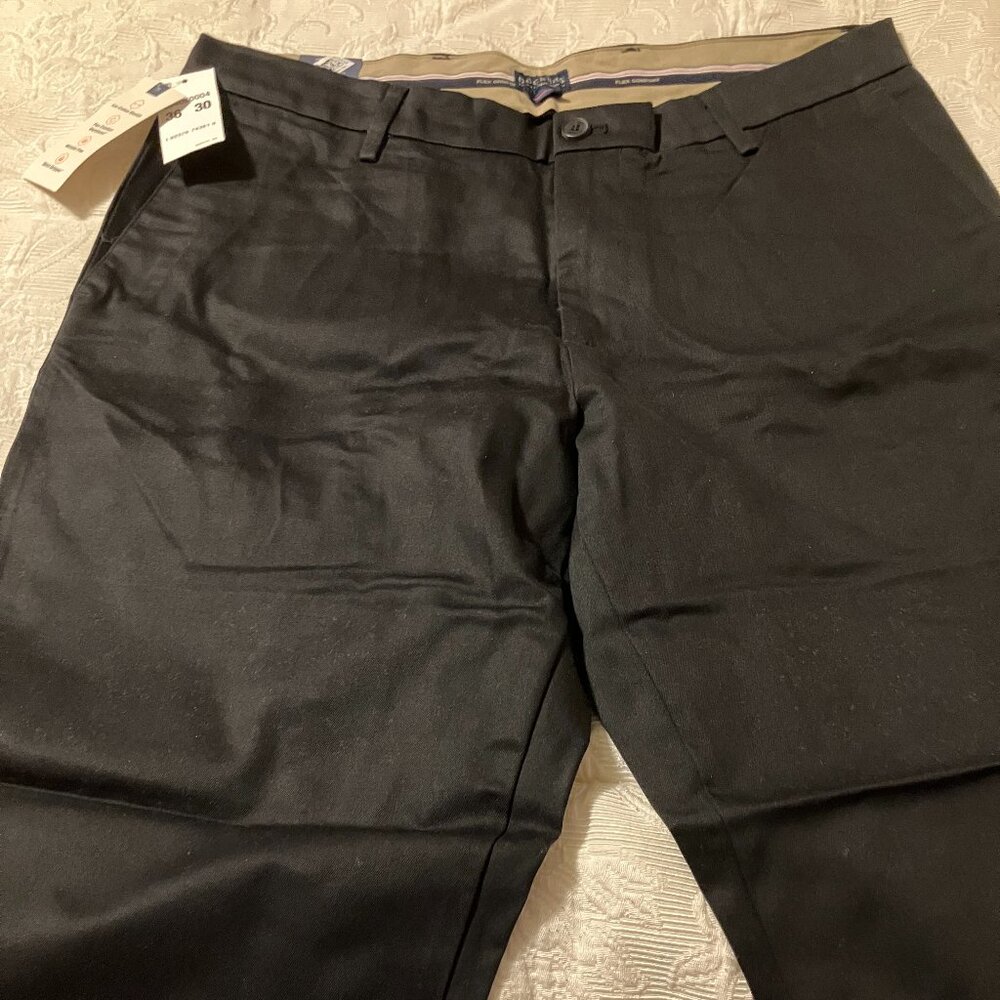 Dockers Black Khaki Pants, 36x30, New With Tags